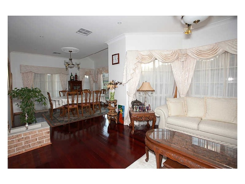 5 Cleveland Close, Rouse Hill NSW 2155