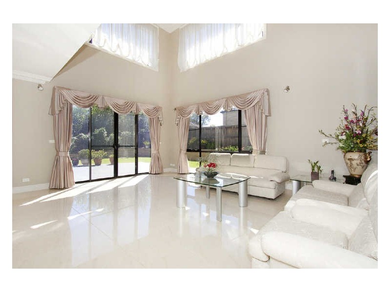 33 George Best Crescent, Baulkham Hills NSW 2153