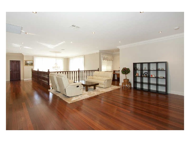 33 George Best Crescent, Baulkham Hills NSW 2153