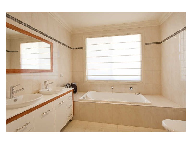 33 George Best Crescent, Baulkham Hills NSW 2153