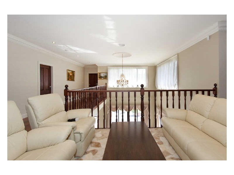 33 George Best Crescent, Baulkham Hills NSW 2153