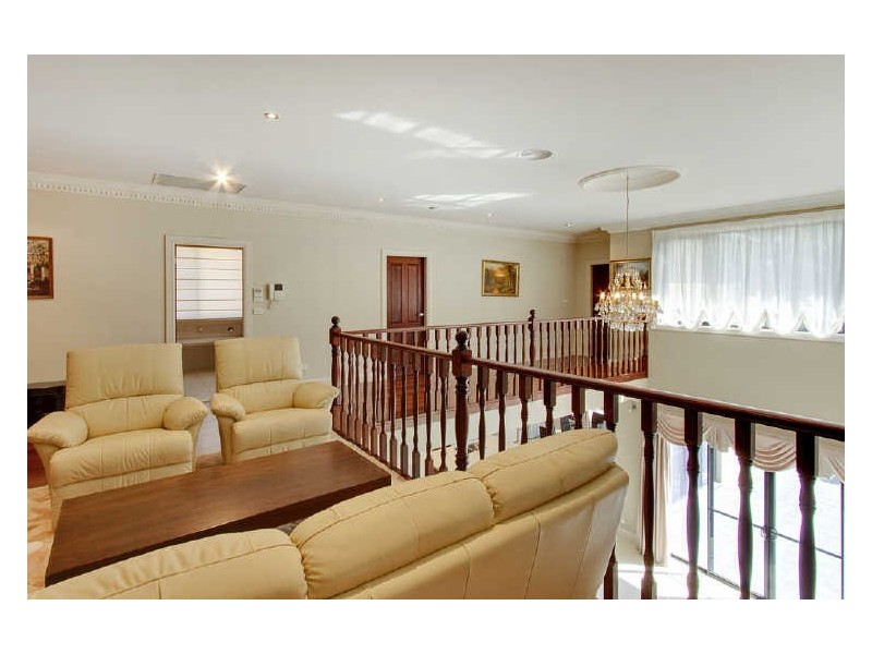 33 George Best Crescent, Baulkham Hills NSW 2153