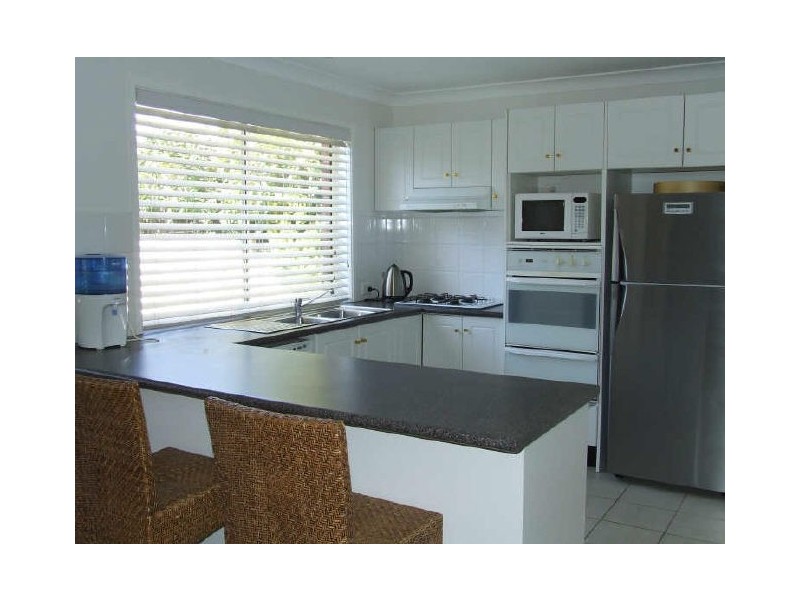 4 Hadlow Close, Beaumont Hills NSW 2155