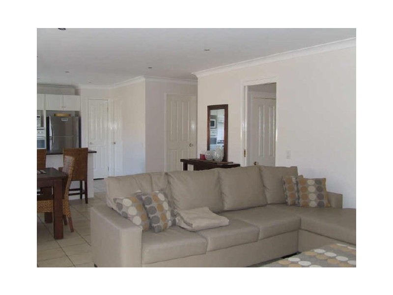 4 Hadlow Close, Beaumont Hills NSW 2155