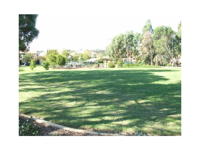 4 Hadlow Close, Beaumont Hills NSW 2155