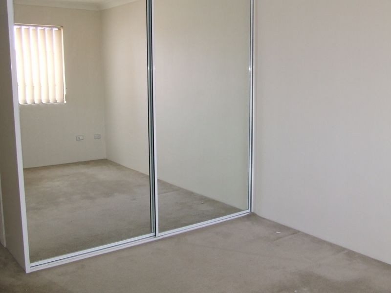 18/47-49 Dobson Crescent, Baulkham Hills NSW 2153