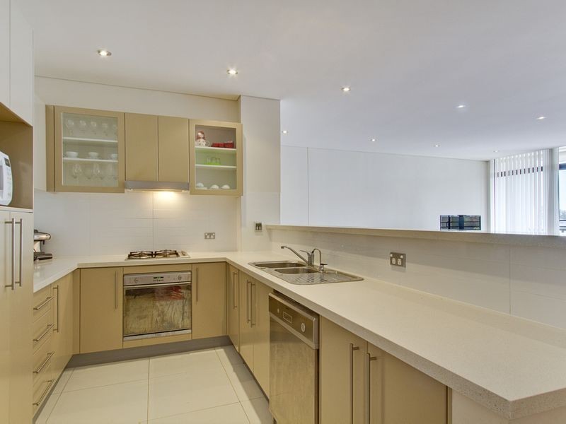 65/2-4 Purser Avenue, Castle Hill NSW 2154