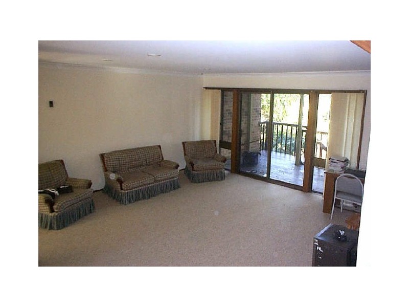 37 Palace Road, Baulkham Hills NSW 2153