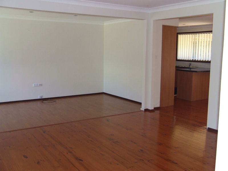 19 Molyneaux Avenue, Kings Langley NSW 2147