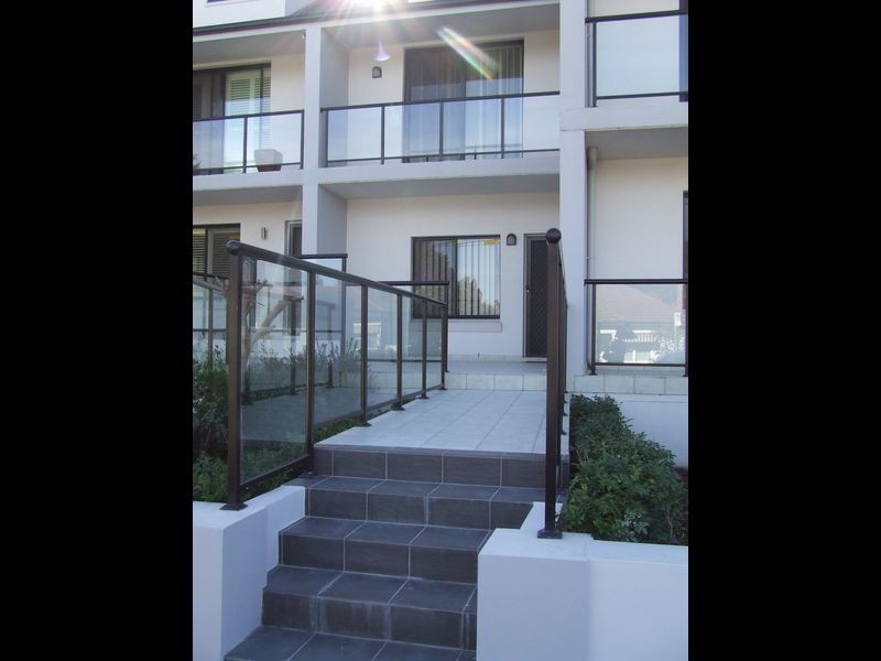 2/9-13 Balmoral Road, Northmead NSW 2152