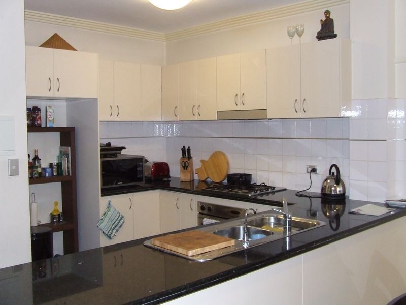 20/392-402 Windsor Road, Baulkham Hills NSW 2153