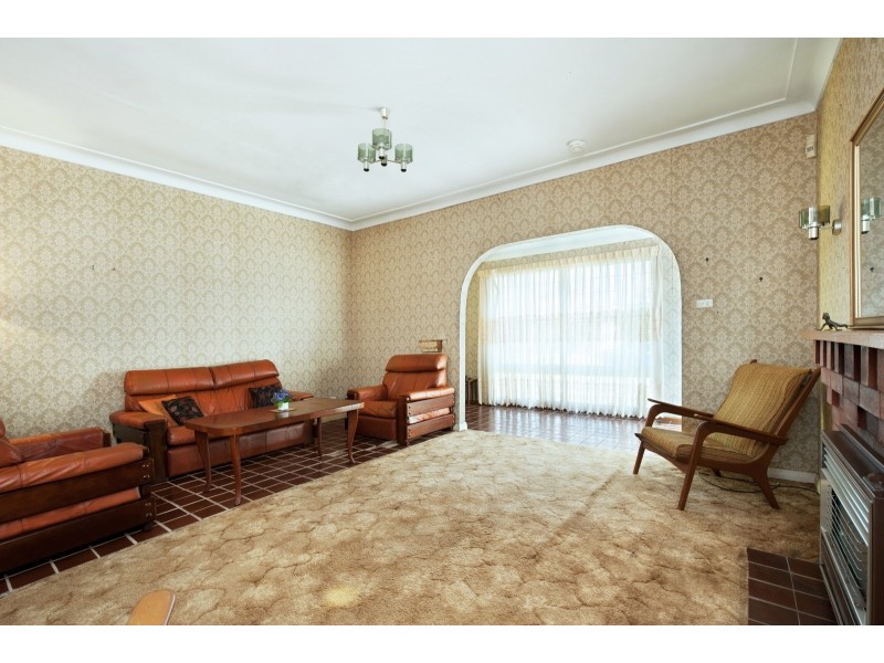 12 Clara Street, Belmont South NSW 2280