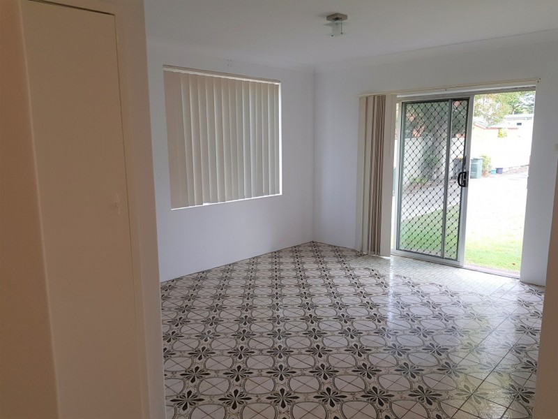 1/12 Marks Point Road, Marks Point NSW 2280