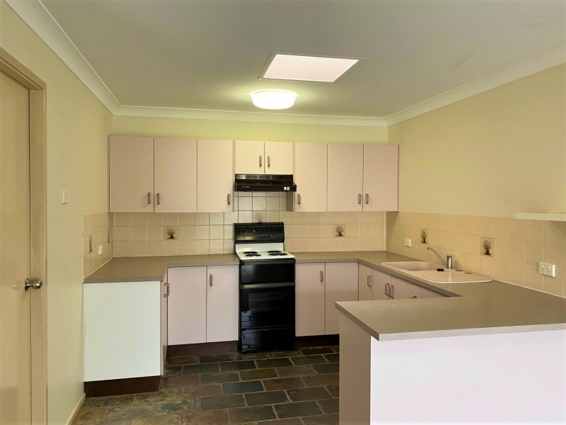 2/8 Tofino Close, Pelican NSW 2281