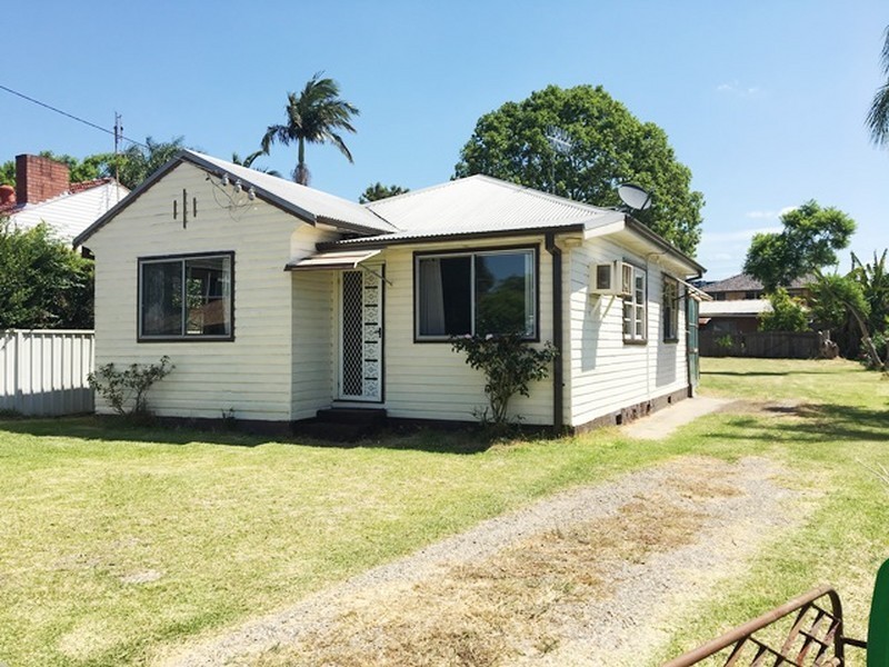 81 Albert Street, Warners Bay NSW 2282