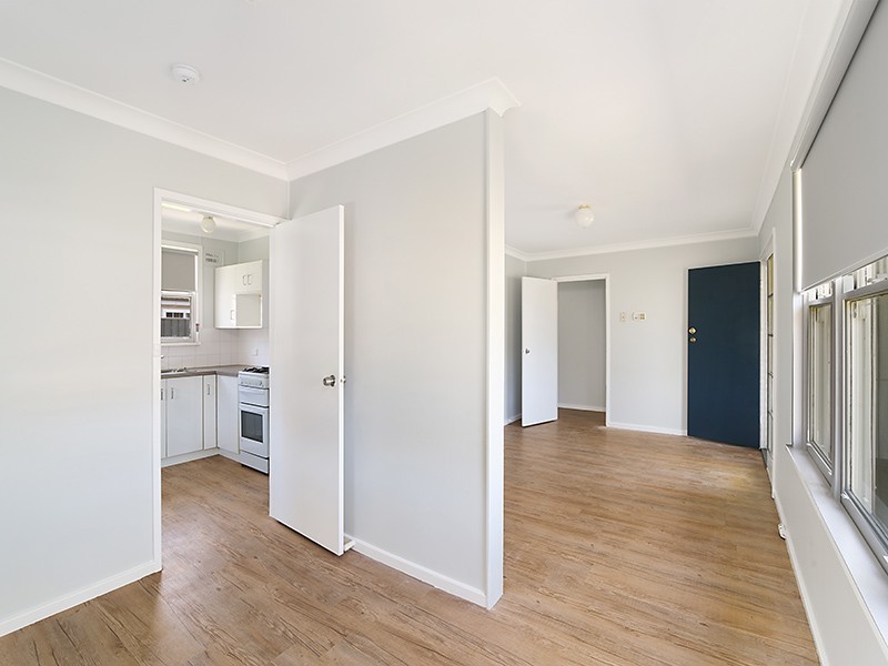 11 Cassia Crescent, Gateshead NSW 2290