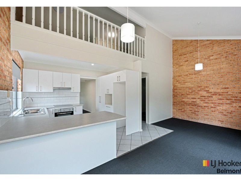 2/64 Lakeview Parade, Pelican NSW 2281