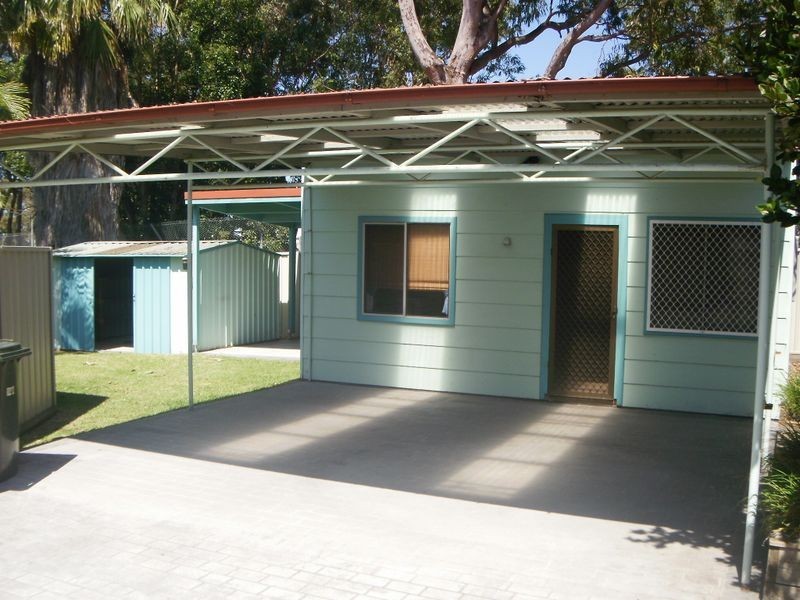 14A Lentara Rd, Belmont North NSW 2280