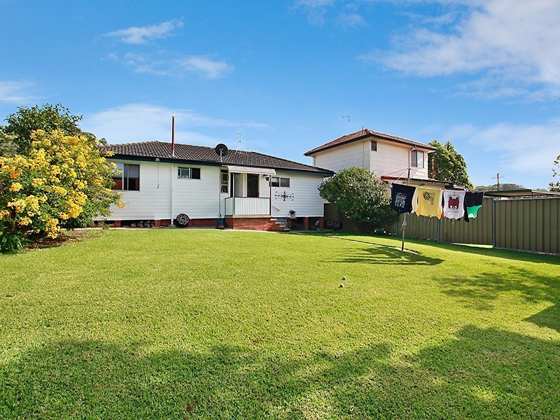 6 Ford Avenue, Mount Hutton NSW 2290