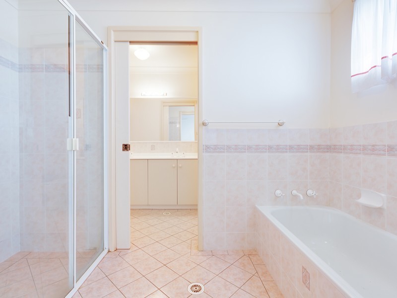 8 Galahad Street, Valentine NSW 2280