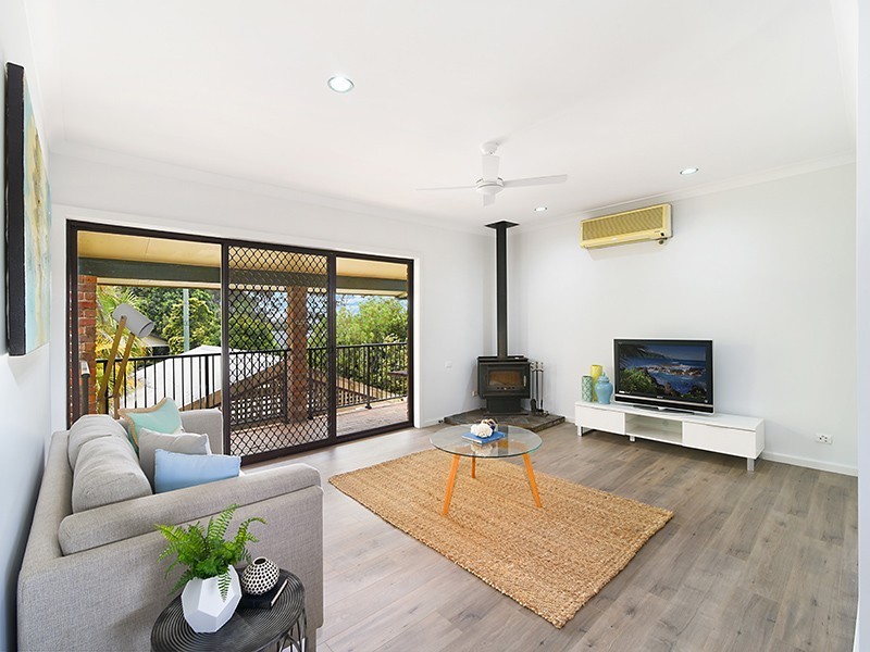 11 Robertson Road, Valentine NSW 2280