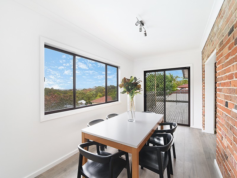 11 Robertson Road, Valentine NSW 2280