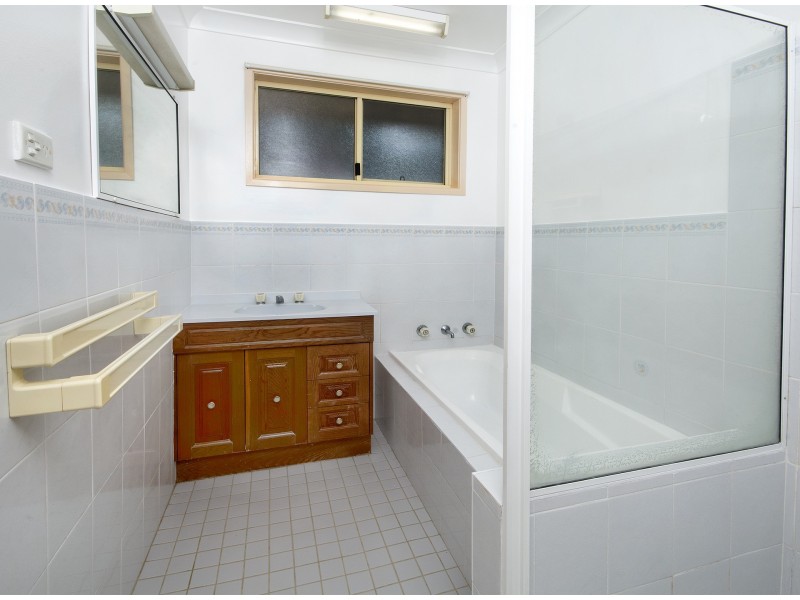 64 Crescent Road, Charlestown NSW 2290