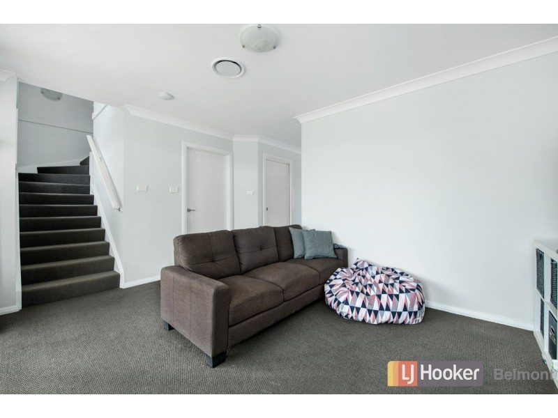 18/247 Warners Bay Road, Mount Hutton NSW 2290
