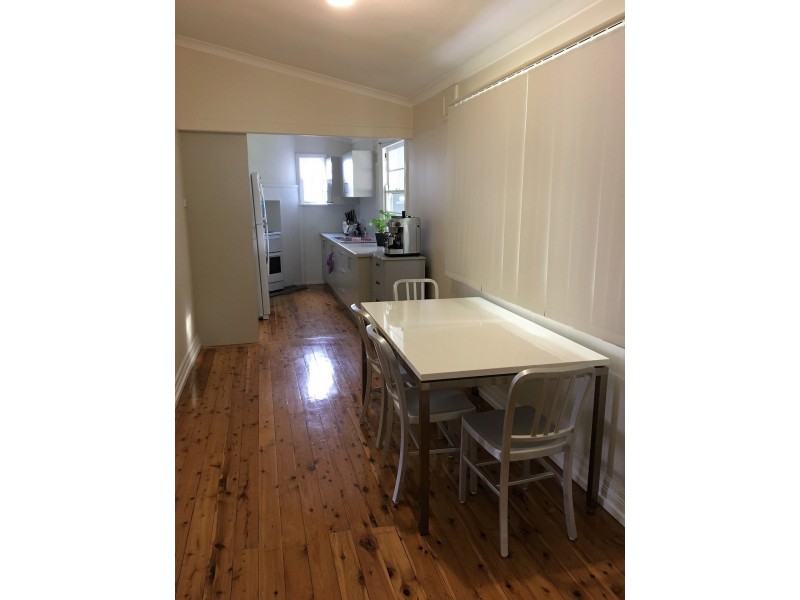 35 Deane Street, Belmont NSW 2280