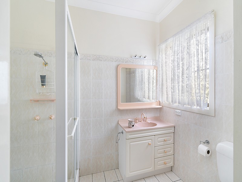 31 Henry Street, Belmont NSW 2280