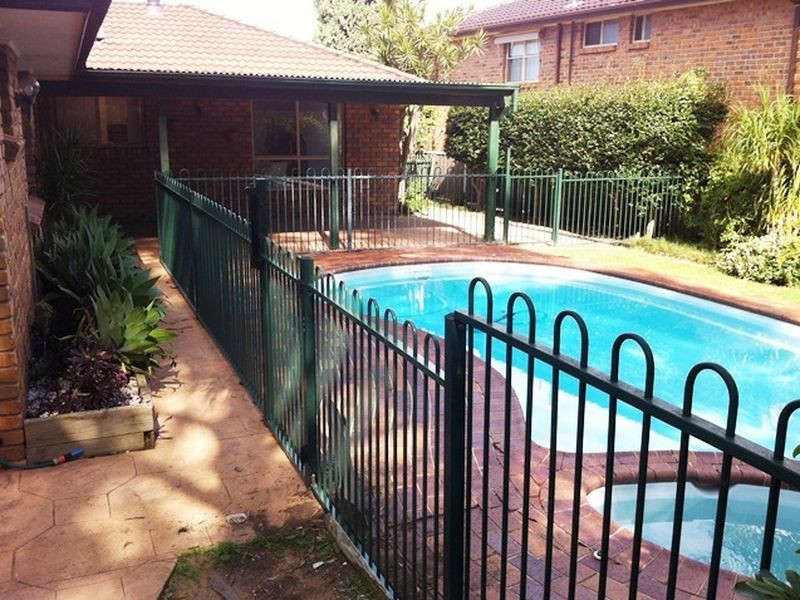 8 Kimbarra Close, Floraville NSW 2280