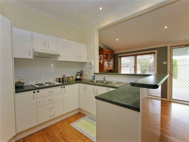 14 Hitchcock Avenue, Belmont NSW 2280