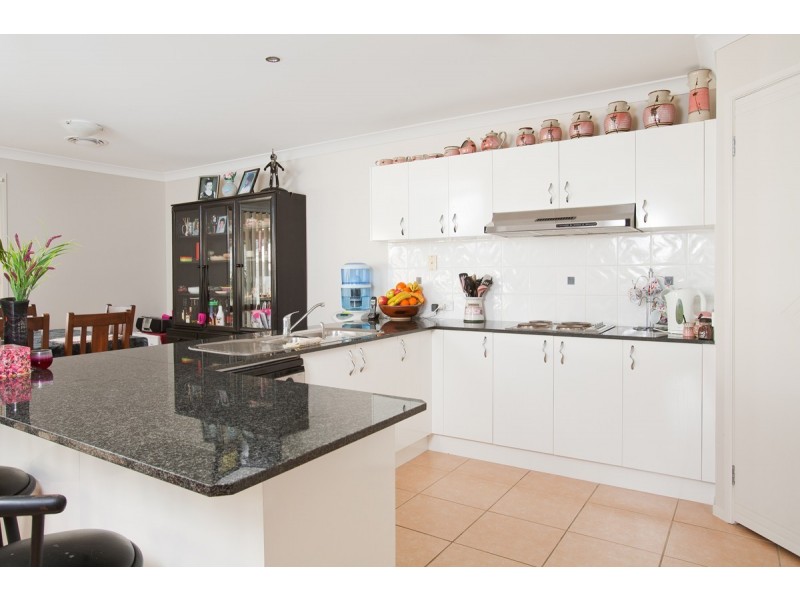 30 John Street, Belmont North NSW 2280