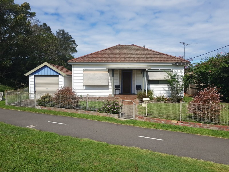 45 Pacific Highway, Blacksmiths NSW 2281