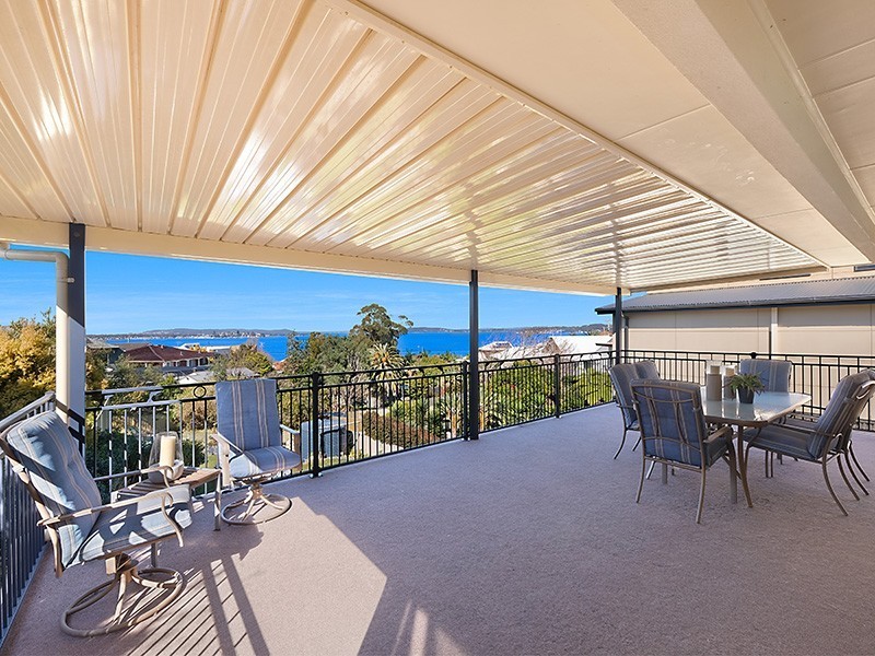 38 Crown Street, Belmont NSW 2280