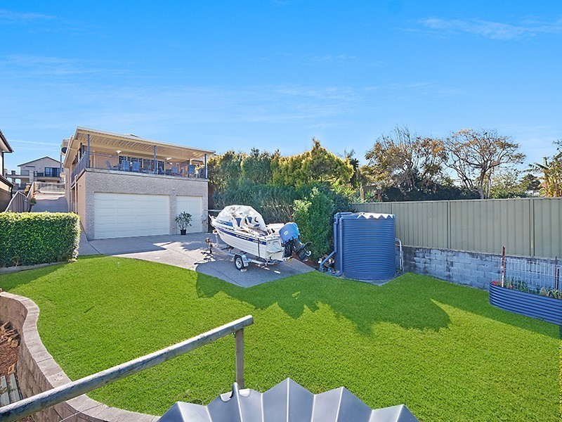 38 Crown Street, Belmont NSW 2280