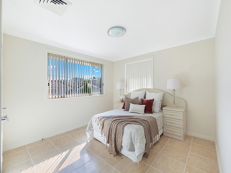 38 Crown Street, Belmont NSW 2280