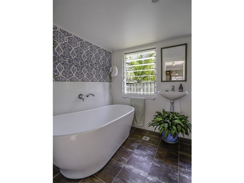 27 Golding Avenue, Belmont North NSW 2280