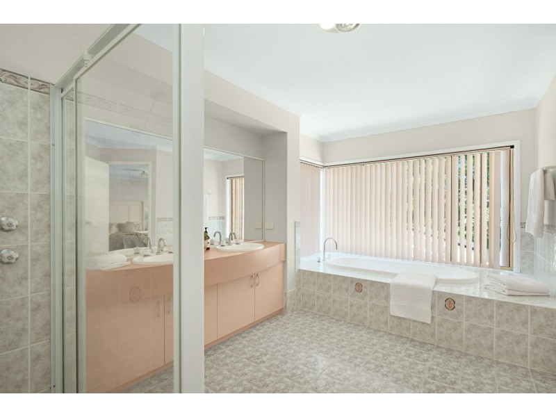 5 Chevron Close, Floraville NSW 2280