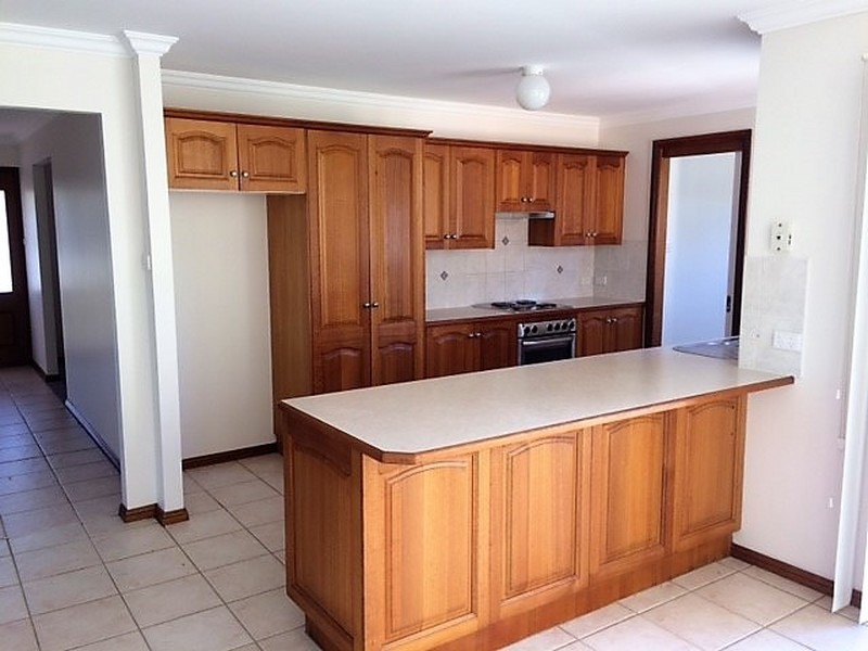 2 Teresa Close, Floraville NSW 2280