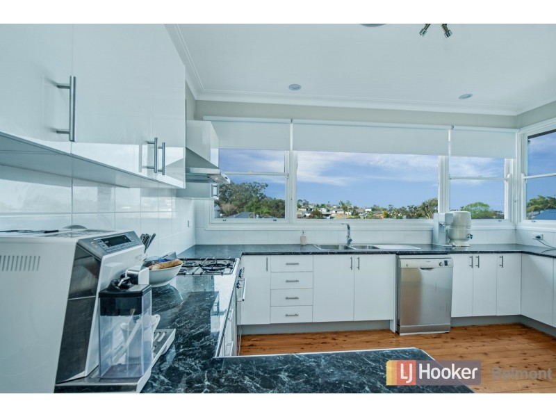 301 Pacific Highway, Belmont North NSW 2280