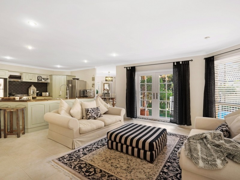 12 Agincourt Crescent, Valentine NSW 2280