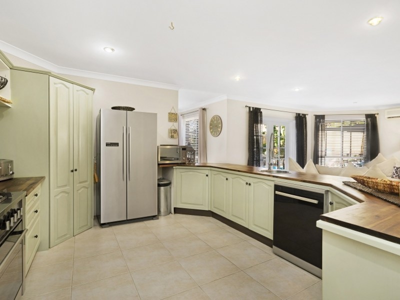 12 Agincourt Crescent, Valentine NSW 2280