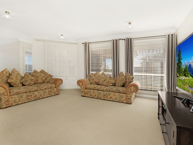 12 Agincourt Crescent, Valentine NSW 2280