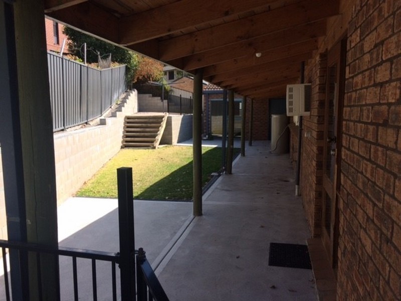 45 Ian Street, Eleebana NSW 2282