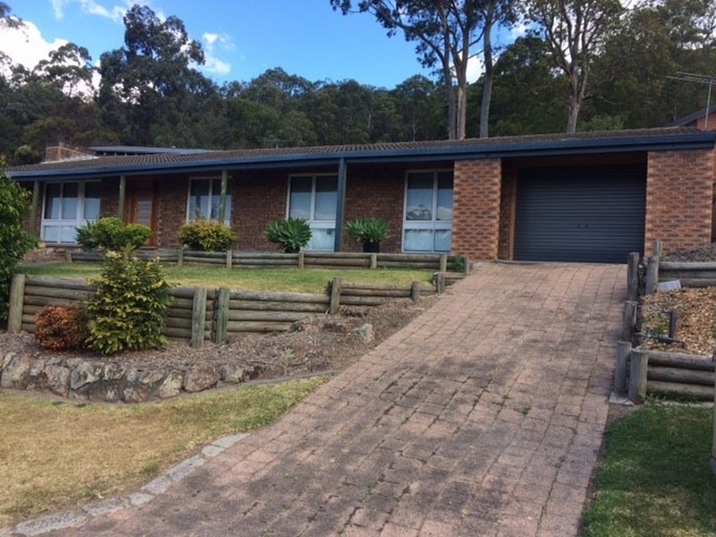 45 Ian Street, Eleebana NSW 2282