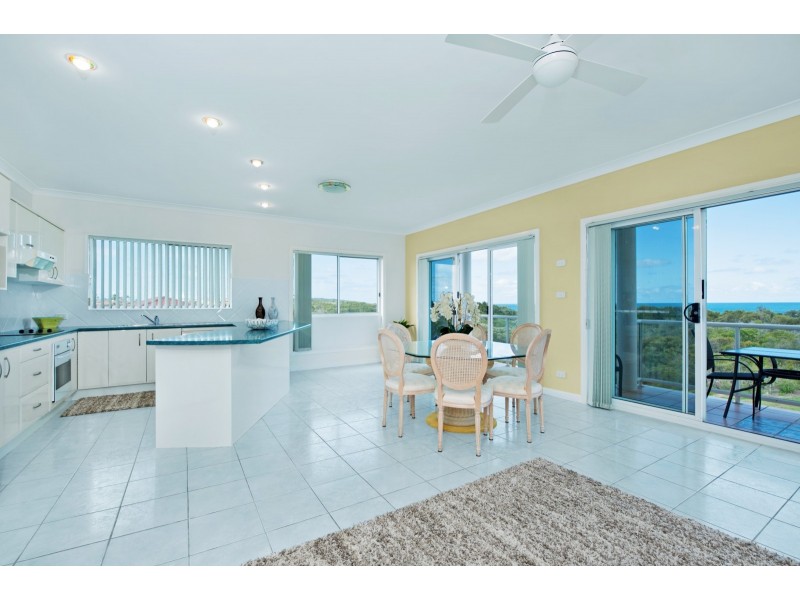 15 Galleon Grove, Caves Beach NSW 2281