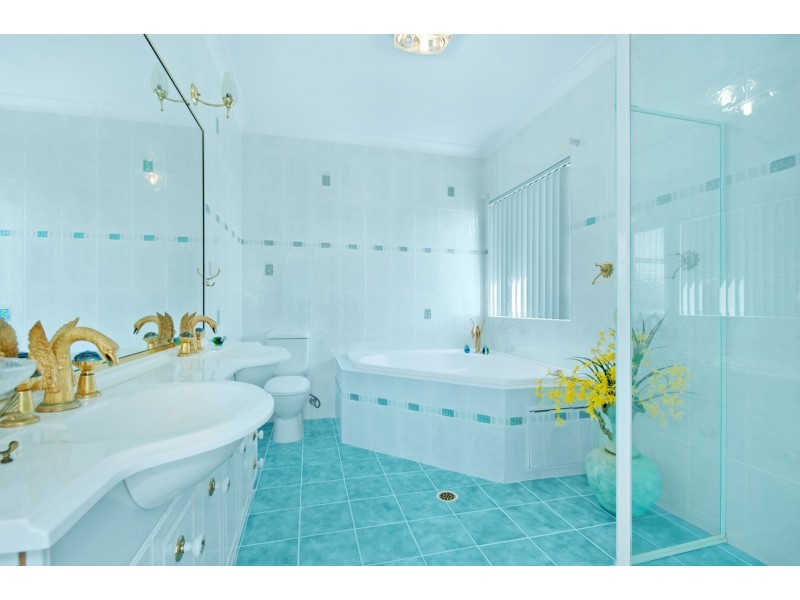 15 Galleon Grove, Caves Beach NSW 2281