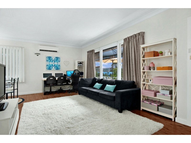 3 Harkins Street, Eleebana NSW 2282