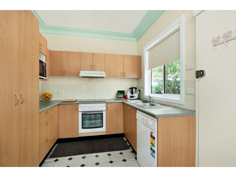 3 Harkins Street, Eleebana NSW 2282